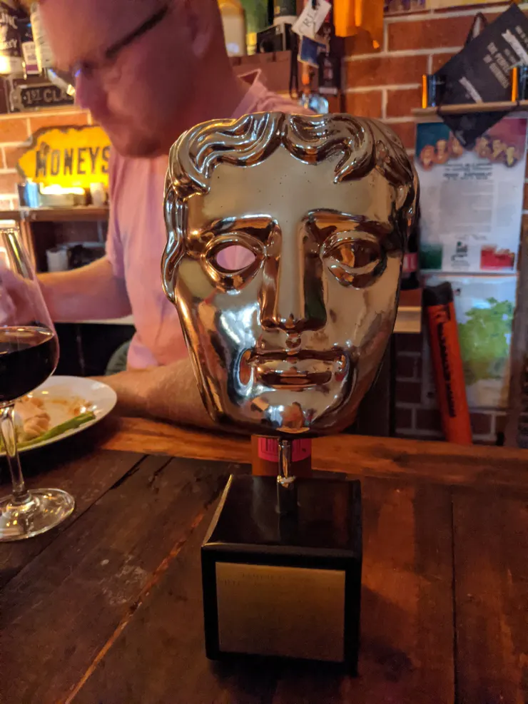 影國電影學院獎獎牌