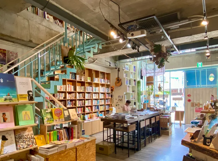 ▲ 基隆《見書店》一樓的室內格局