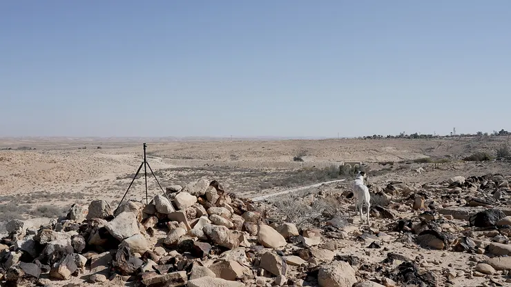 主人的狗與俯瞰下的Ezuz