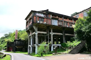 選洗煤場以高腳樓般的設計吸引目光