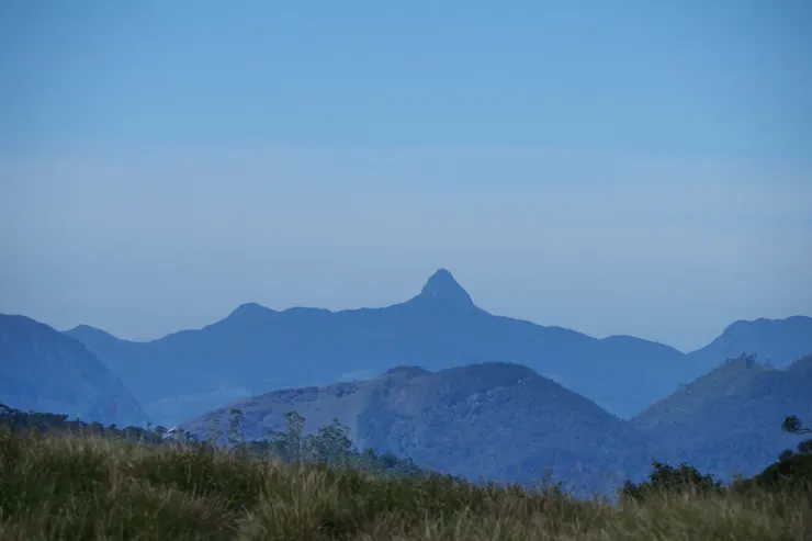 遙望聖山Adam's peak
