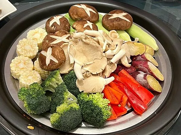 ＋（新北美食）濤濤海鮮蒸氣鍋～海鮮清蒸最好吃、澎湃上湯瑤柱粥