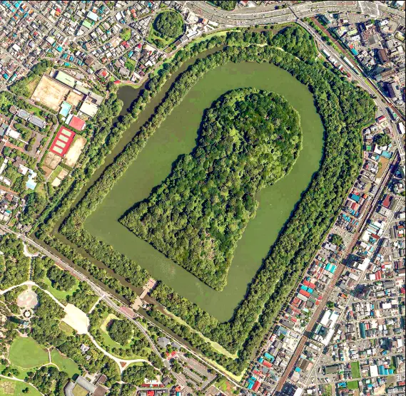 仁德天皇陵，圖片來源：wikipedia