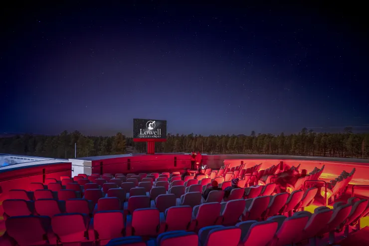 洛威爾天文台觀星劇場享受沉浸式的觀星體驗_圖片來源 Abe Snider & Lowell Observatory