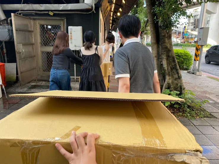 全員出動之搬貨到迷你倉