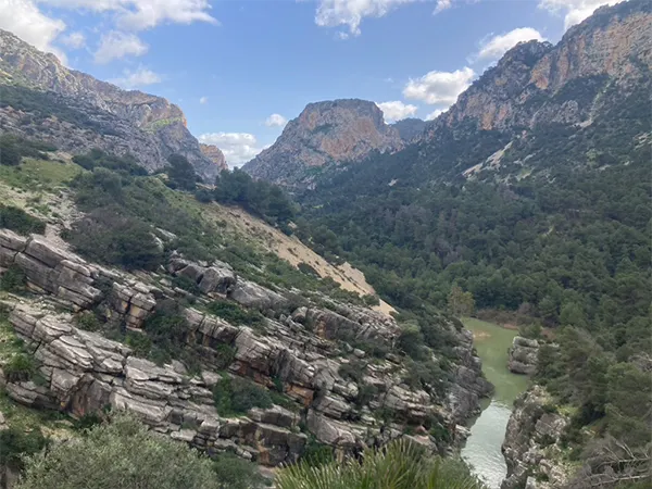 兩個峽谷中間的平坦路段