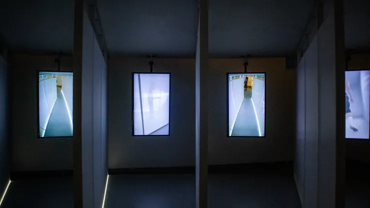 侯怡婷《Kill 8 Seconds》單向廊道，探討觀看