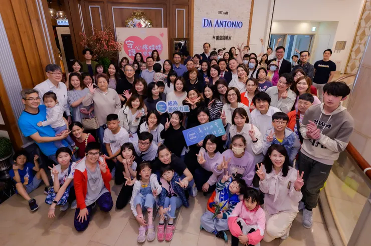  Nu Skin 於大中華地區累計完成 15,568 例兒童心臟病手術，讓心臟病童重獲「心」生，讓笑聲重新回到家庭之中。