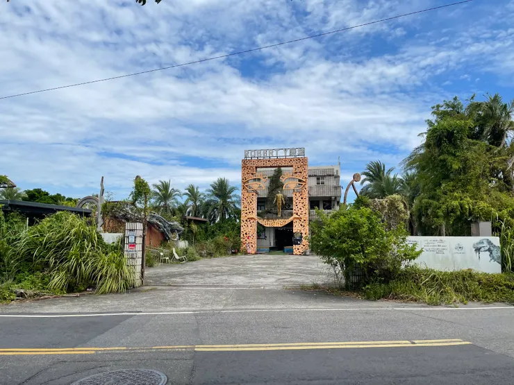 這是我錯過的入口，停好車之後發現其實還有一個入口