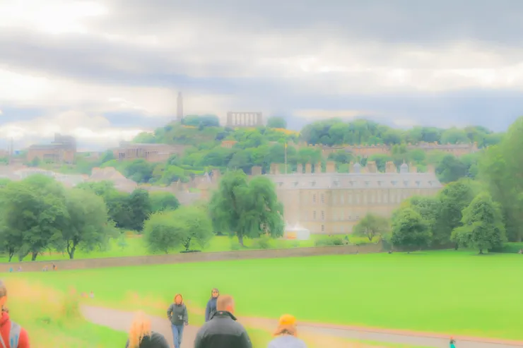 亞瑟王座下眺望愛丁堡一景