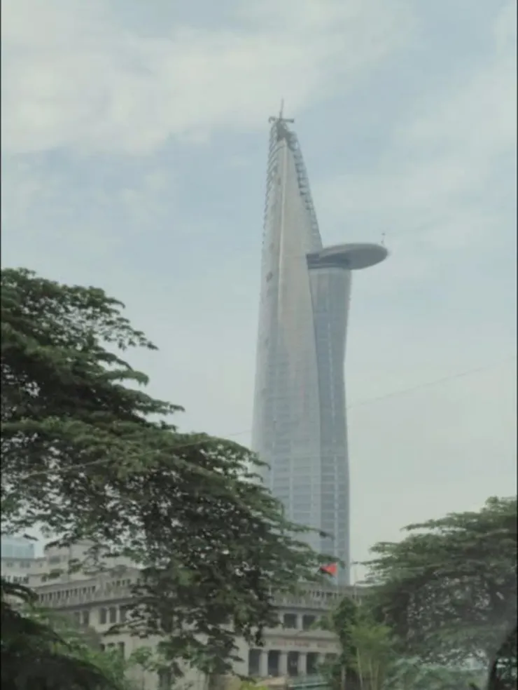 疫情之間,它曾經很高;但現在,胡志明市的整體發展,又大又美