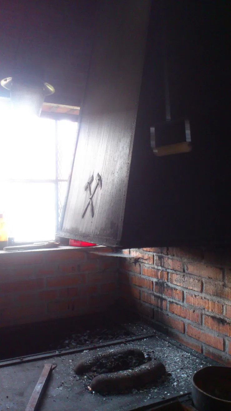 博物館裡也展示了當年鐵匠的工作環境。