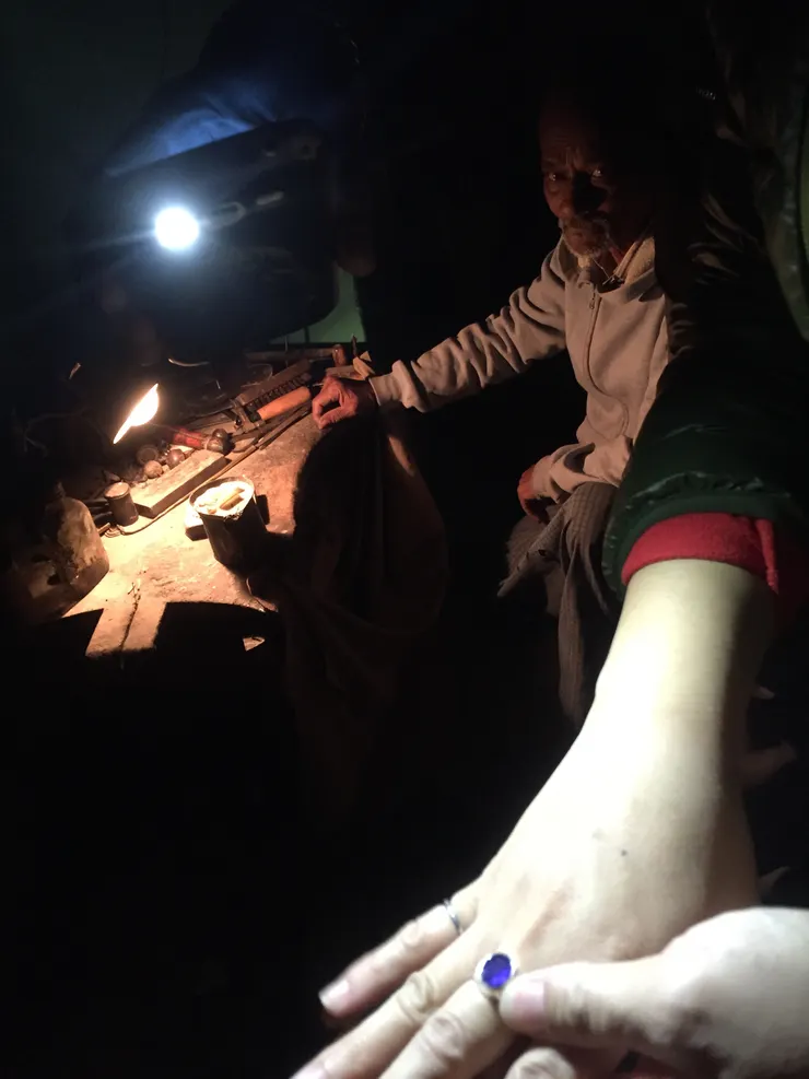 老師傅帶著驕傲的眼神,等待我們的讚美~