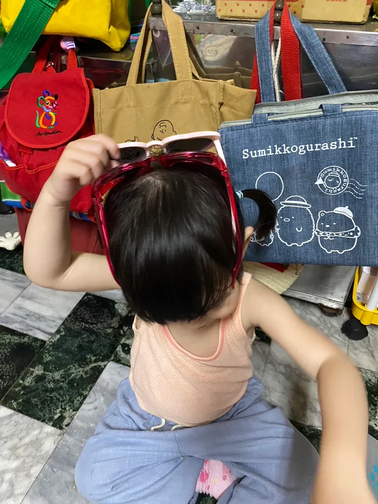 已經穿吊嘎仔的女漢子