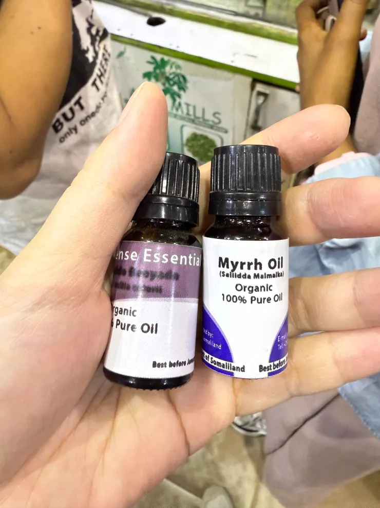 看起來有點陽春，但是是進口會漲很多倍的乳香沒藥們