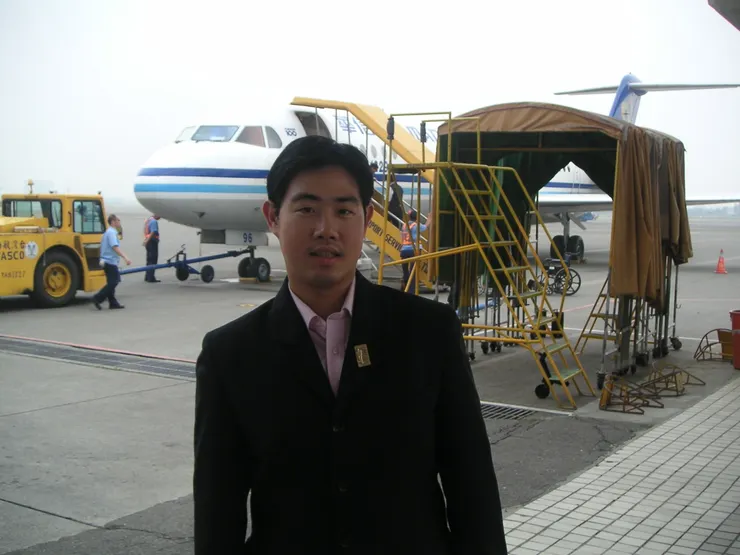 我真的很常搭到華信航空的福克100客機!當時的北高航線主力機型!