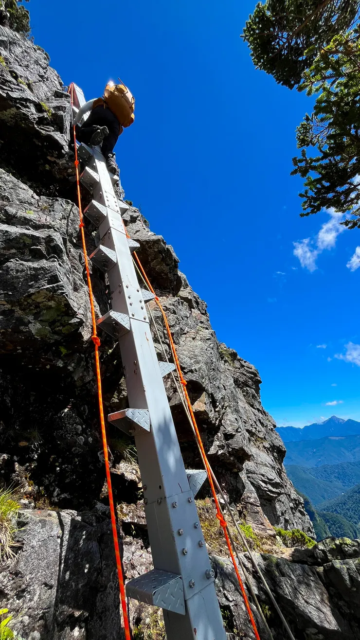 比起先前的地形鯊魚劍算小兒科了～