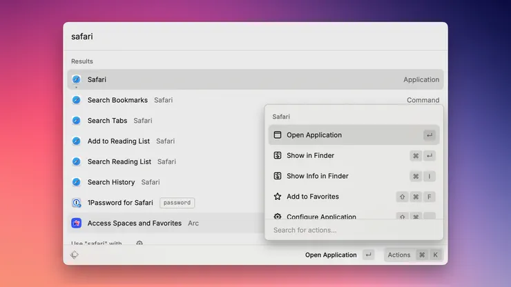 輸入 safari，就會出現 Safari 應用程式指令，按下 ↩︎ 可以開啟 Safari，⌘ + K 可以顯示更多操作。