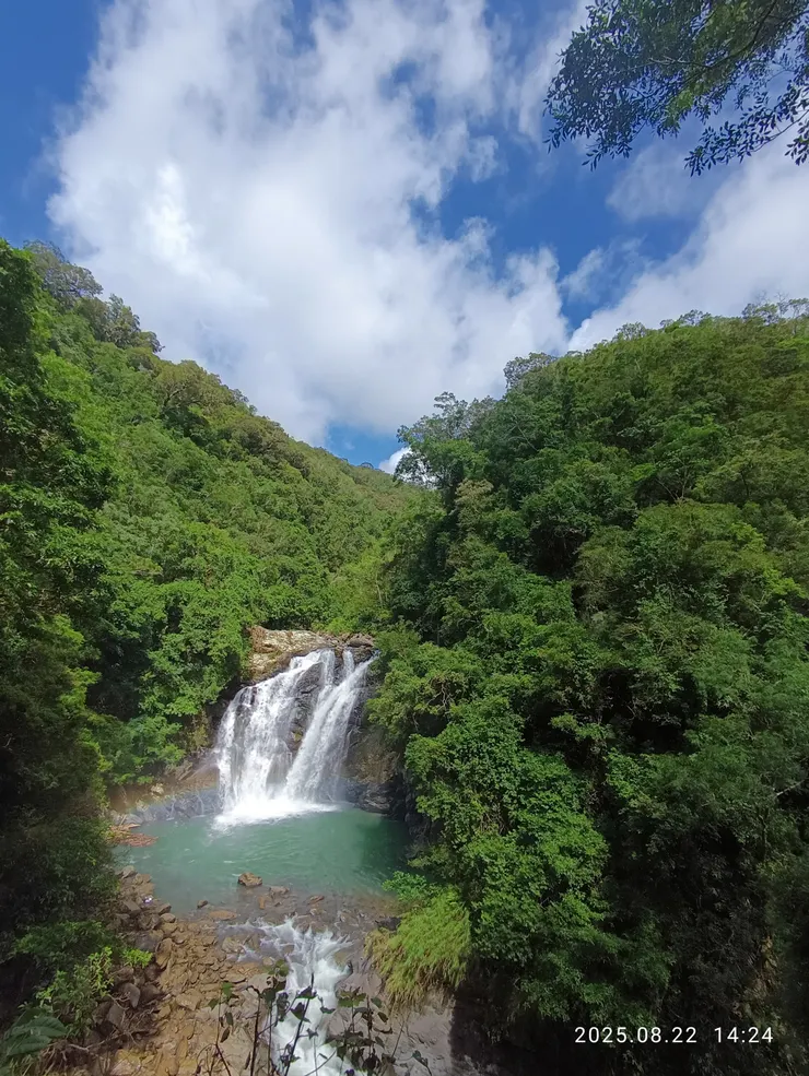 雙流瀑布，自拍攝