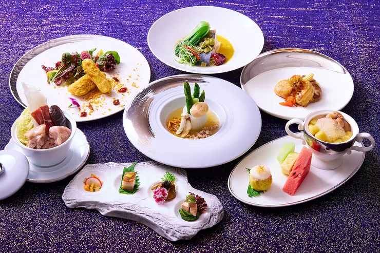 2圖：凱華樓中華料理母親節於5月2日至5月3日、5月9日至5月10日期間以宮廷延壽燉花膠、黃袍北京烤鴨與蒜香蒸明蝦等代表性菜式的「磐龍筵席感恩宴」。