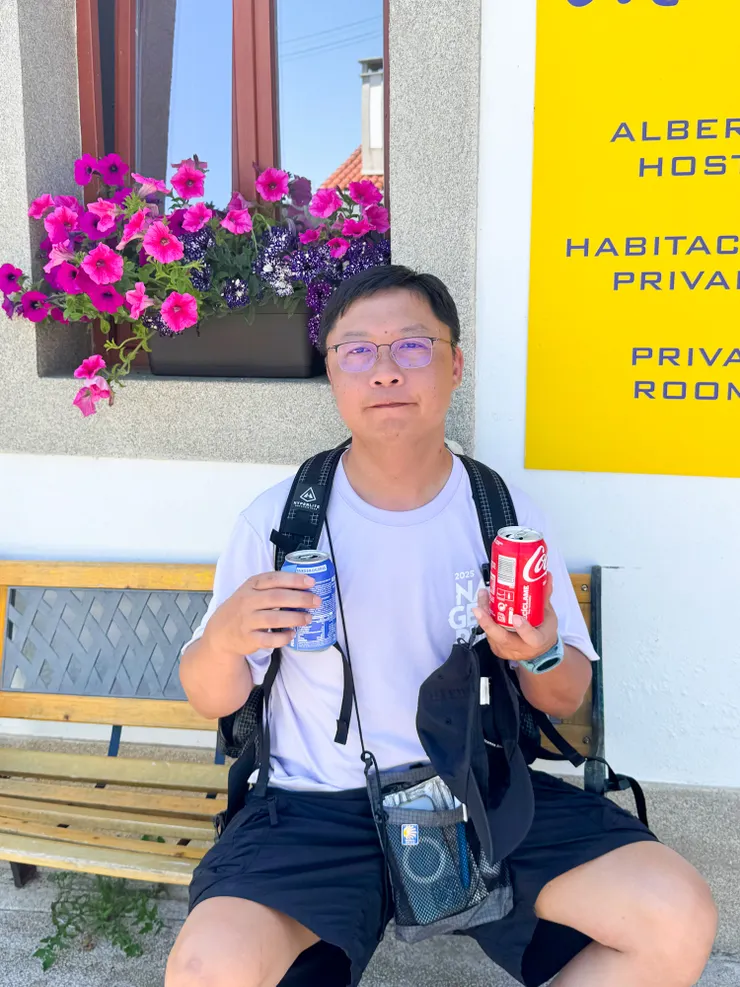 剩3公里的我們真的累壞了！走30公里不是開玩笑的，爬山那麼久從來沒長過水泡，居然在朝聖長了二顆！