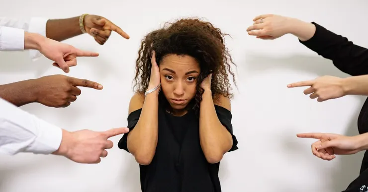 不是霸凌卻被申訴？HR該怎麼處理「說者無心、聽者受傷」的灰色地帶？圖片來源：canva