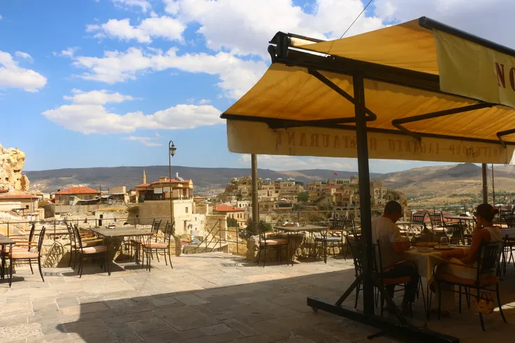 洞穴餐廳，攝影於Cappadocia, Turkey 2023
