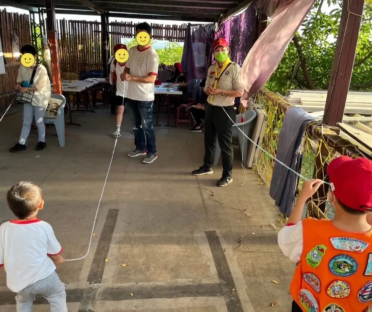 兩條毛線轉轉轉