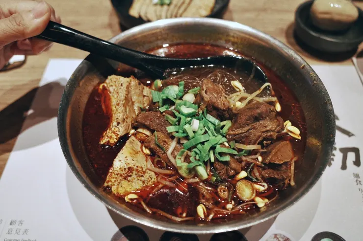 四川麻辣牛肉麵 NT$288元