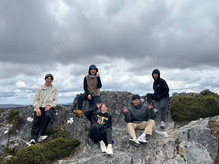 感謝朋友開車一個半小時載我們爬搖籃山。