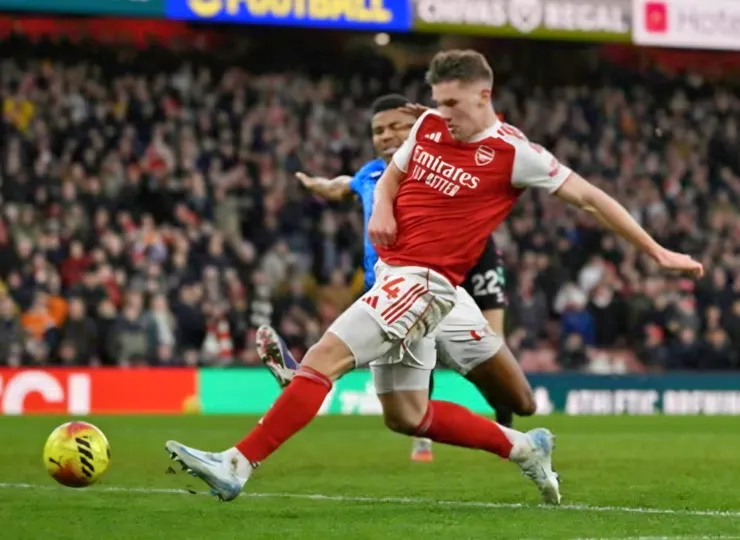 約基里斯近門建功助阿仙奴大勝3:0