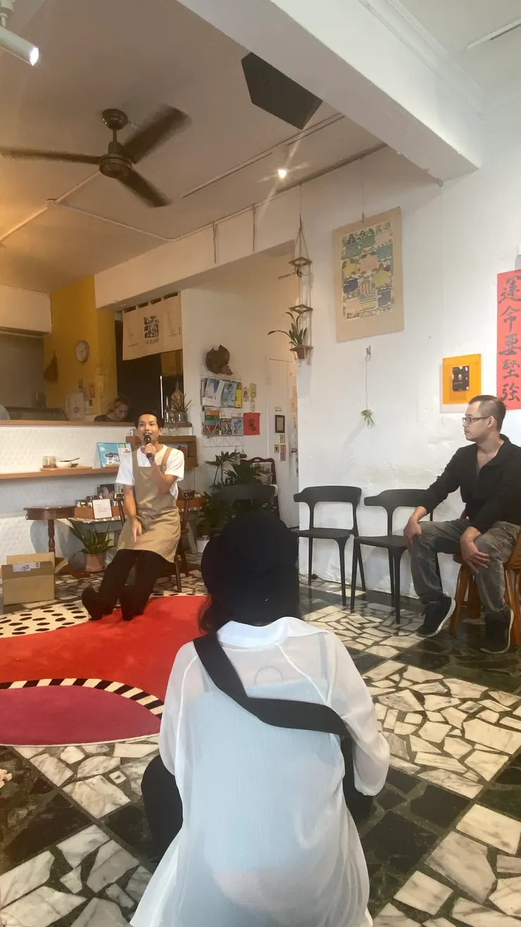 問答環節 右邊是羅老闆