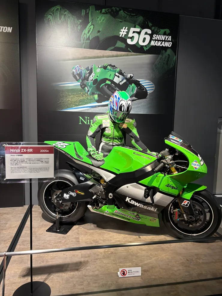 Kawasaki的Ninja系列，可說是量產重機中性能最好的重機，沒有之一。