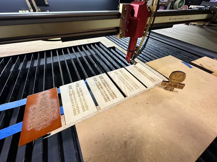 小南雕刻 × 龍益行|台南佛具店・金紙店・宗教百貨・神主牌雕刻・拜拜用品 專精 神主牌雕刻與祖先牌位製作,提供佛具、金紙、神桌、拜拜用品等完整祭祀用品。 服務包含:擇日安神位、安祖先、神桌安裝,並支援 外縣市宅配,讓您安心完成祭祀。 📞 電話:06-2569113 📱 LINE:led1984 📍 地址:台南市安南區北安路二段612號 👉 Google 地圖導航