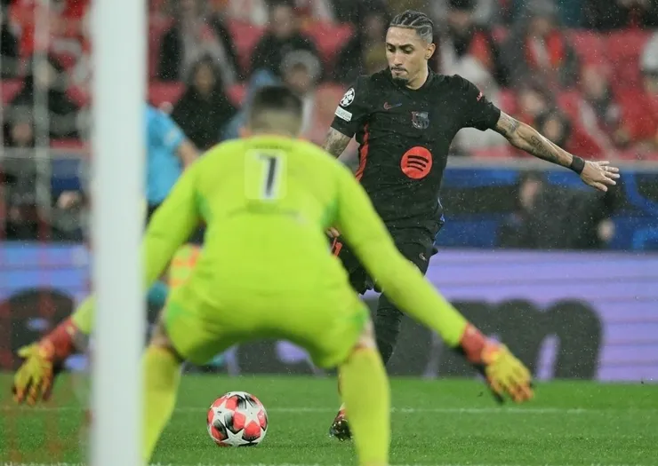 拉芬夏單刀建功助巴塞隆拿反勝5:4