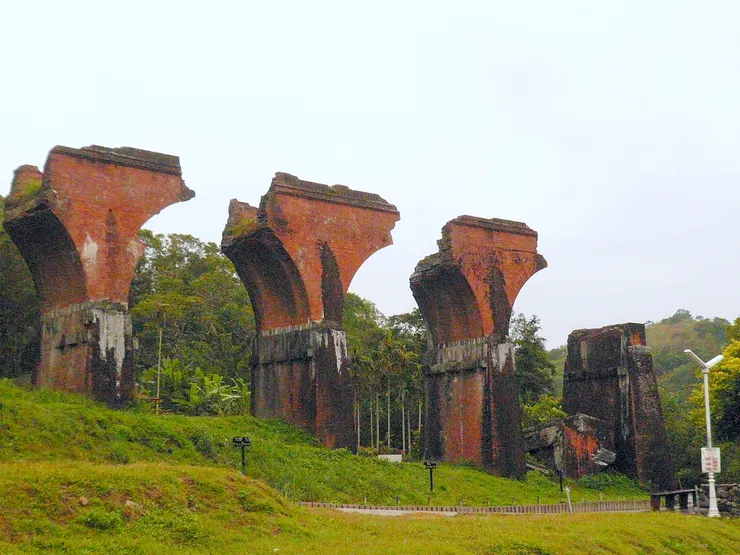 苗栗.龍騰斷橋(李建崑攝影)
