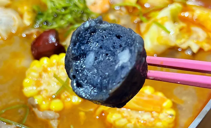 桃園青埔美食【怎麻辣頂級鴛鴦火鍋】麻辣鍋推薦