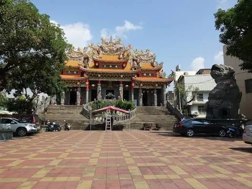 廟埕開闊（圖片截圖於網路）