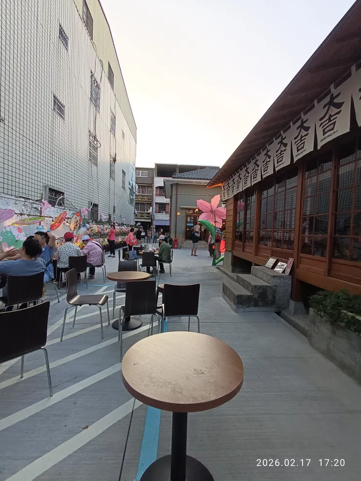 郵便局後面的住房通道