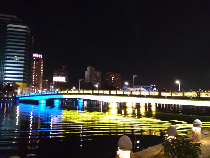 同為 2022 高雄春節燈光秀。照片為筆者拍攝，請勿挪為他用。