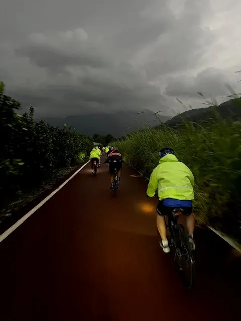 撐到溫泉飯店已天黑
