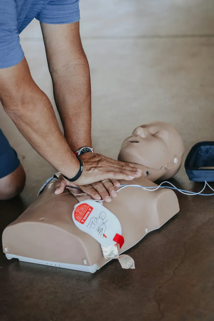 CPR，來源：pexels