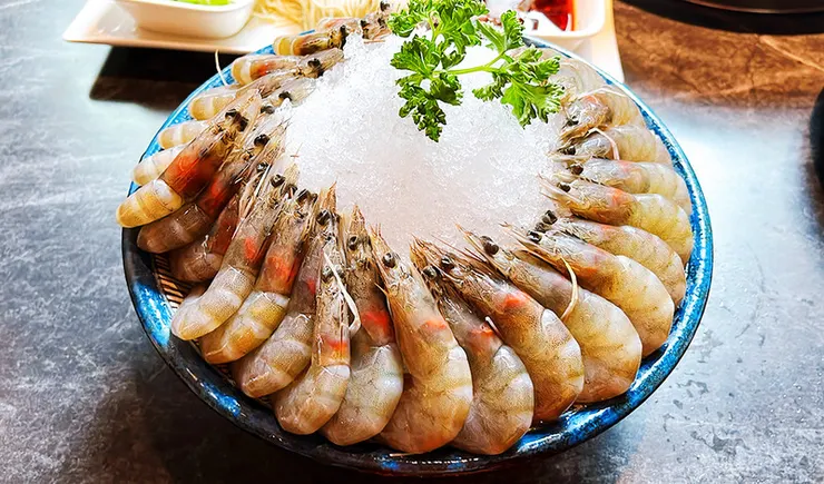 桃園青埔美食【怎麻辣頂級鴛鴦火鍋】麻辣鍋推薦