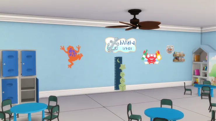 低級生不用自己做壁報，牆上也貼著可愛的圖案，看起來很快樂。