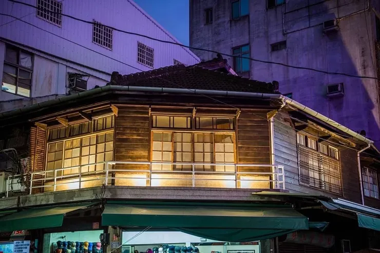 老屋住進新靈魂，閃閃發光。