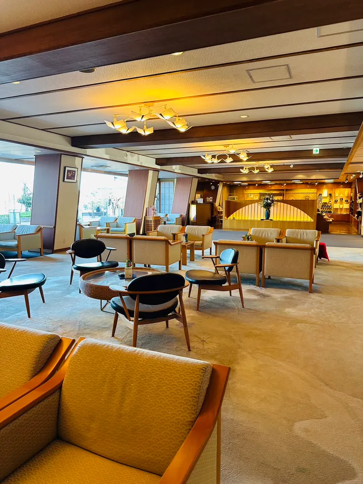 大廳一隅，旁邊就是賣店。