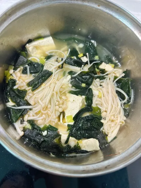 金針菇海帶豆腐湯