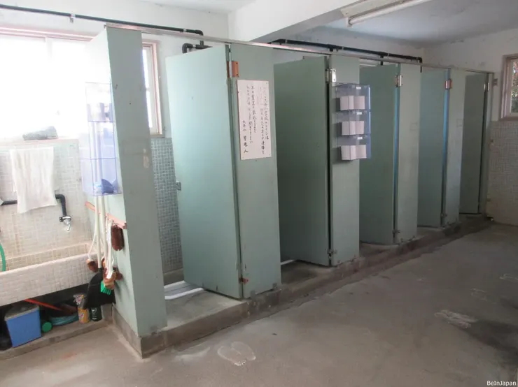 大井小學洗手間