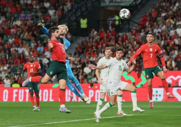 拿華斯完場前頭槌破網助葡萄牙險勝1:0