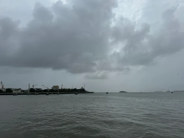 拍起來不漂亮的阿拉伯海